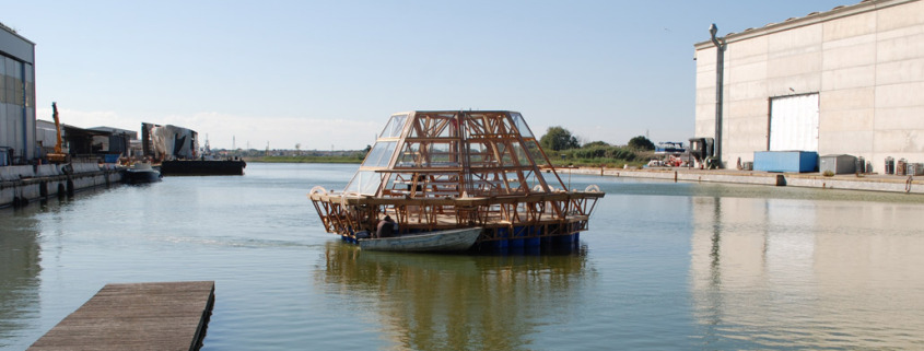 Jellyfish Barge Navicelli